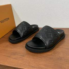 Picture of Louis Vuitton Slippers _SKULVsz39-45hnh03601006